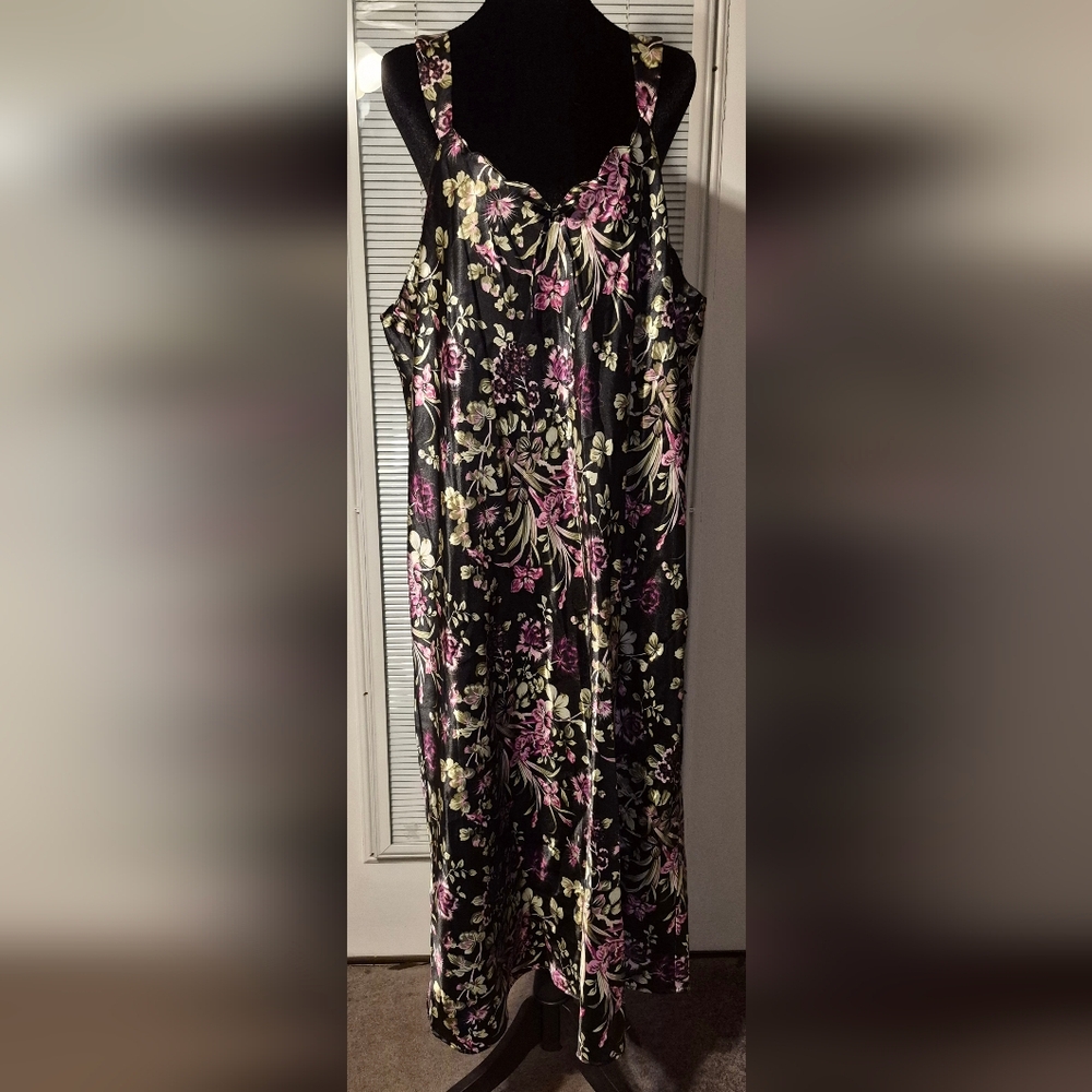 LINGERIE Plus Size Floral Black and Purple Women's